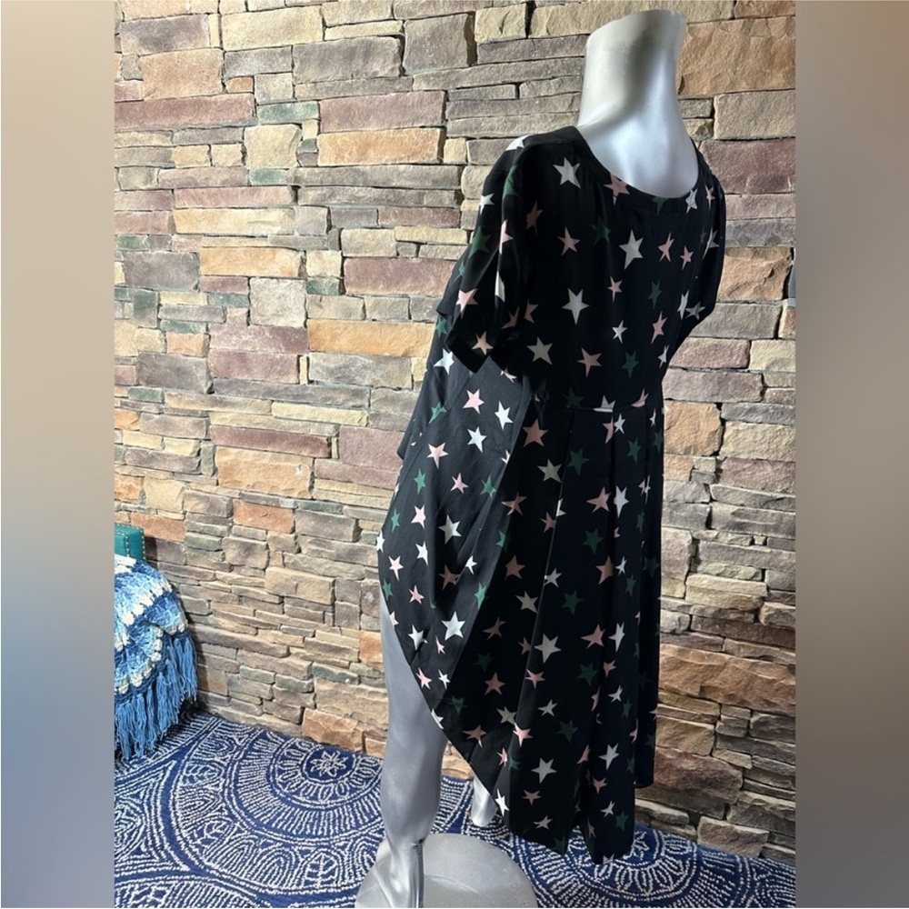 NWT CROSBY by Mollie Burch | Rock Star Print  Shawna Hi-Low Top -Sz S - Picture 5 of 11
